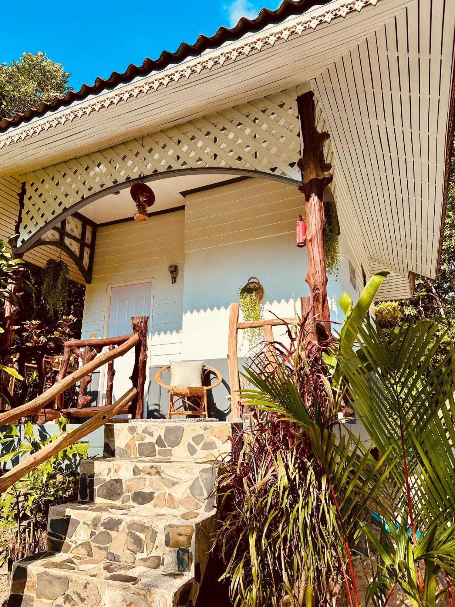 Koh Kood Garden House Hotell Ban Lak Uan Exteriör bild