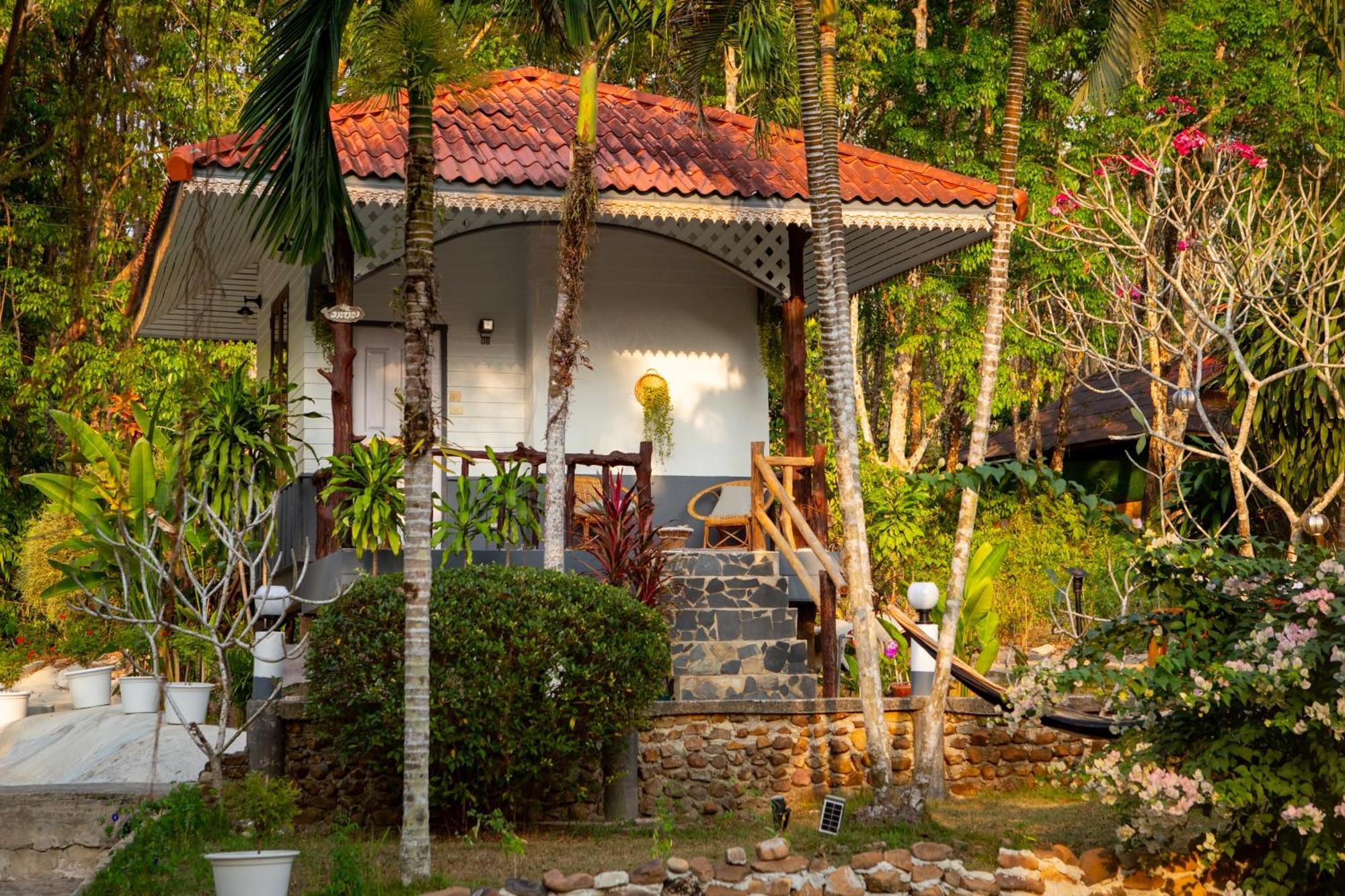 Koh Kood Garden House Hotell Ban Lak Uan Exteriör bild